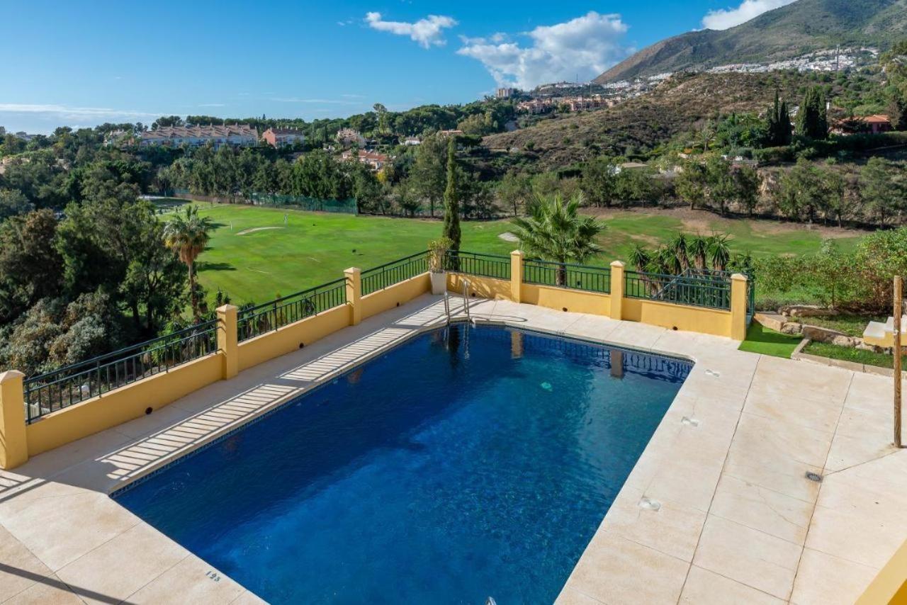 Fabulous Golf Front Apartment With Pool And Seaview Benalmádena Esterno foto